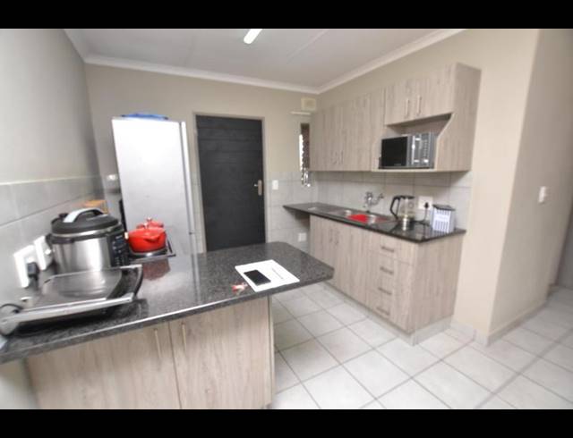 2 BEDROOM APARTMENT FOR SALE IN HEUWELOORD